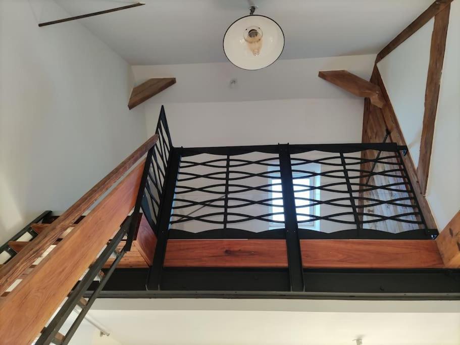 Appartement Duplex Dans Une Ancienne Usine Beaupréau-en-Mauges Εξωτερικό φωτογραφία